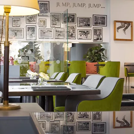 Ξενοδοχείο Jump