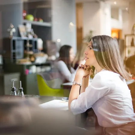 Ξενοδοχείο Jump 4*