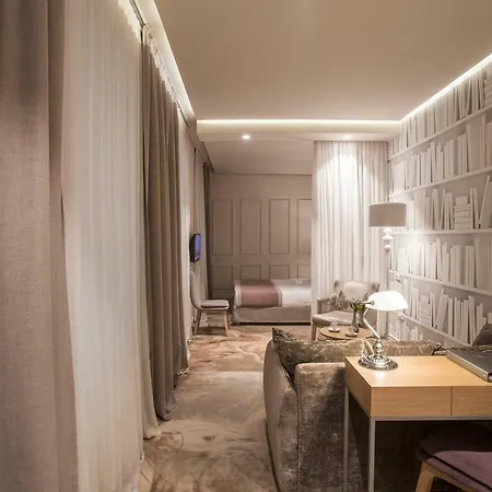 Jump Ξενοδοχείο 4*